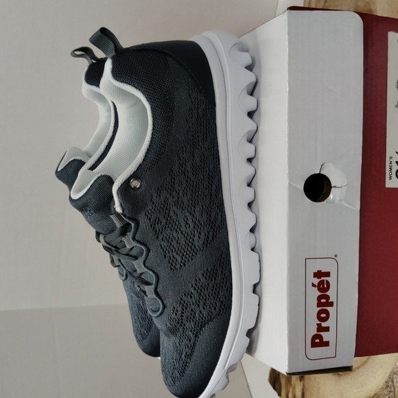 Propet Athletic Shoe, Travel Active Cape Cod Blue, Size 9.5 N (AA) - Picture 6 of 11